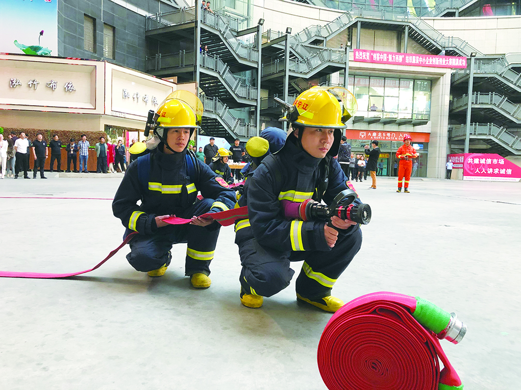 开展市场消防演练 营造安全经营环境