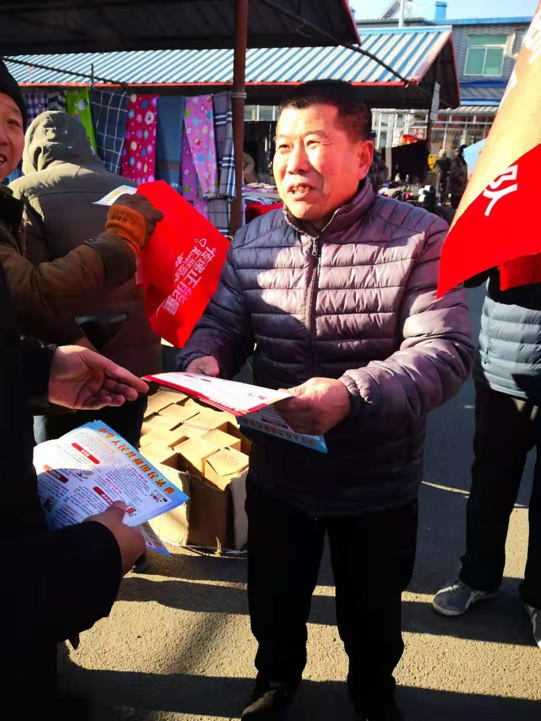 望台镇 普法宣传周活动有声有色
