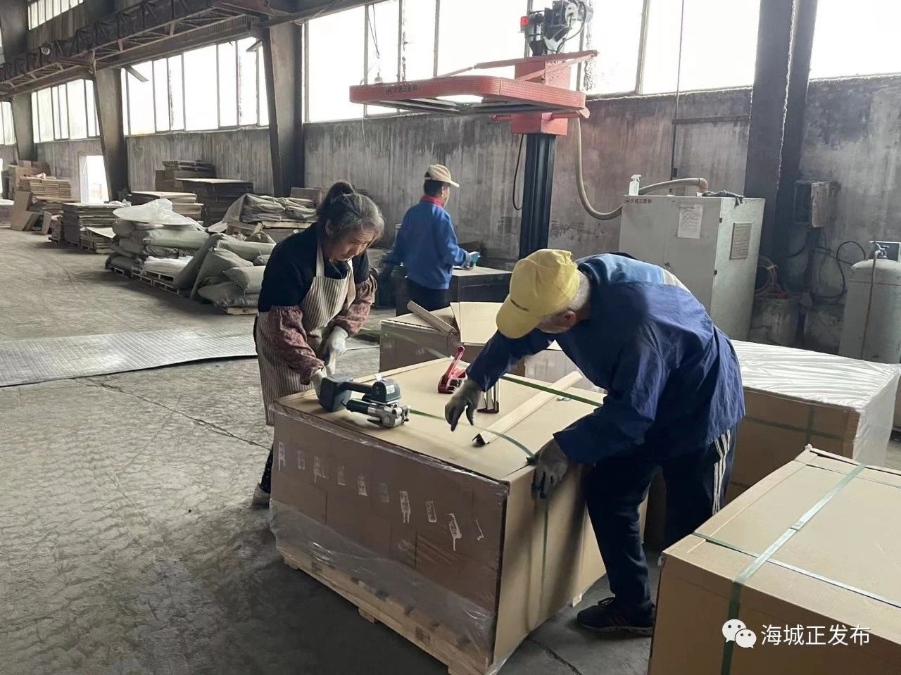 八里镇深入走访调研 “一对一”助企疏困