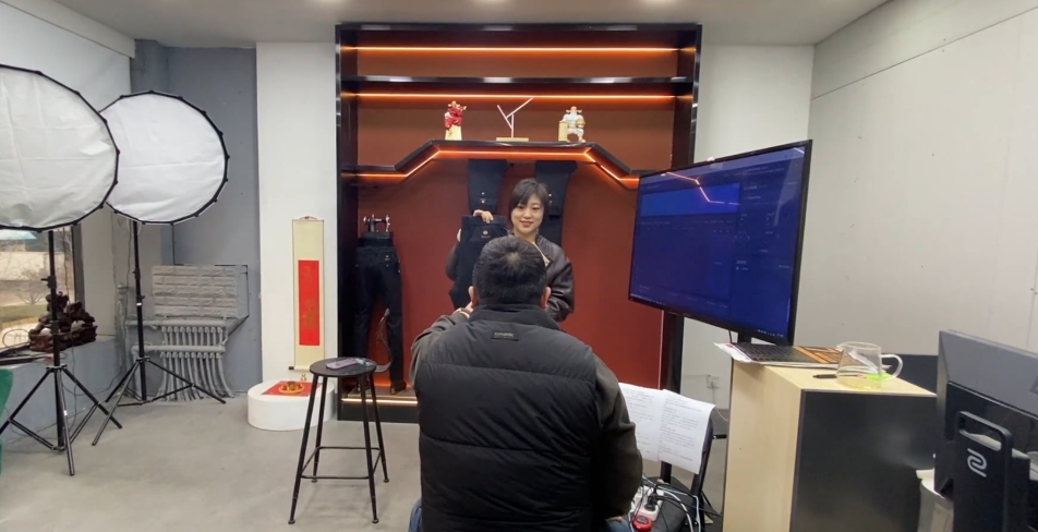 “电商直播” 引领西柳服装产业“振翅蝶变”!