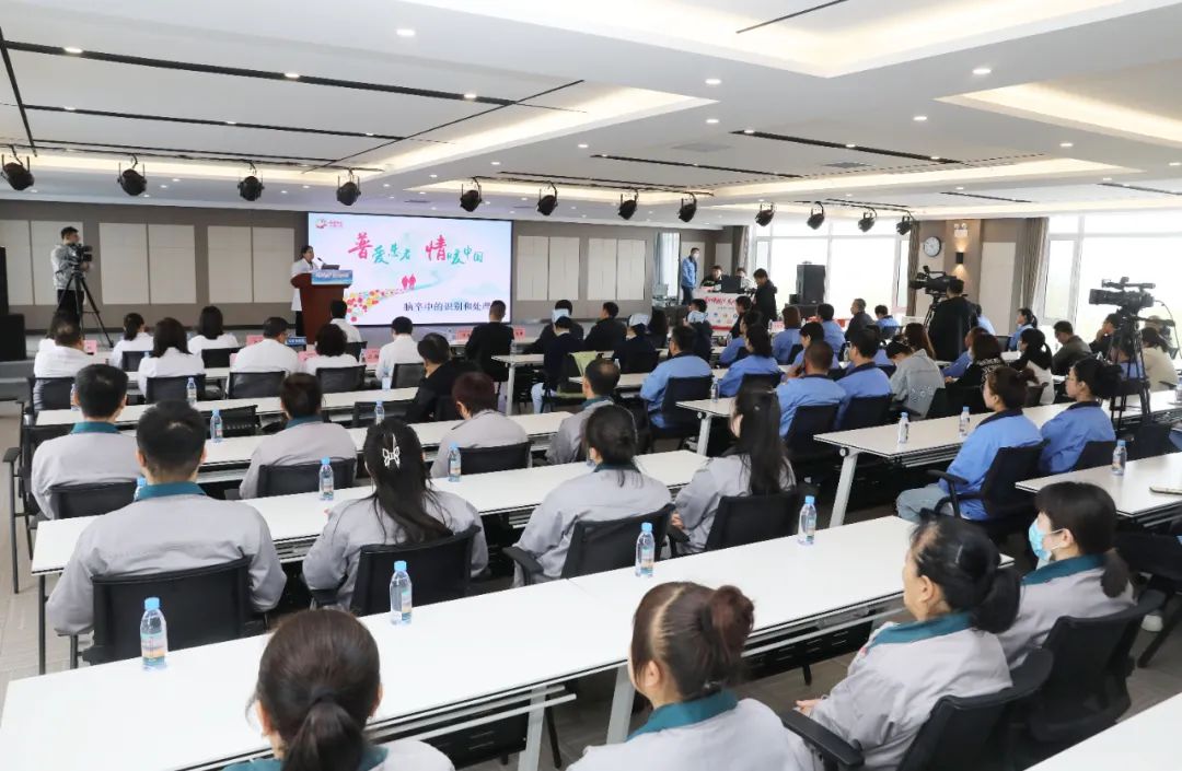 【“两为”大比武】“中国梦 劳动美——关注职工健康 健康伴我行”大型系列公益活动走进鑫达滑石