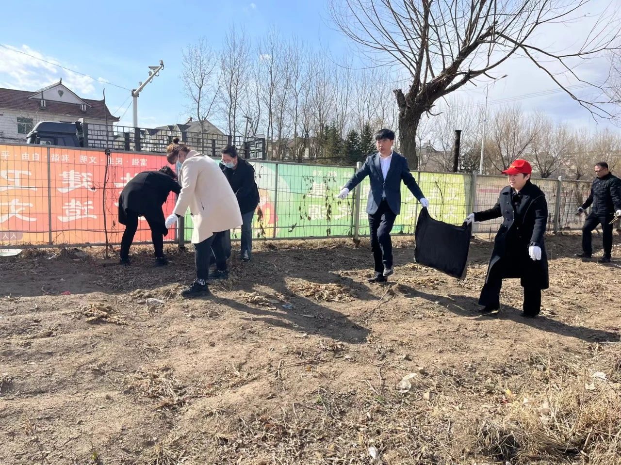 【创建文明卫生城市（68）】森林防火不松懈 环境整治不停歇