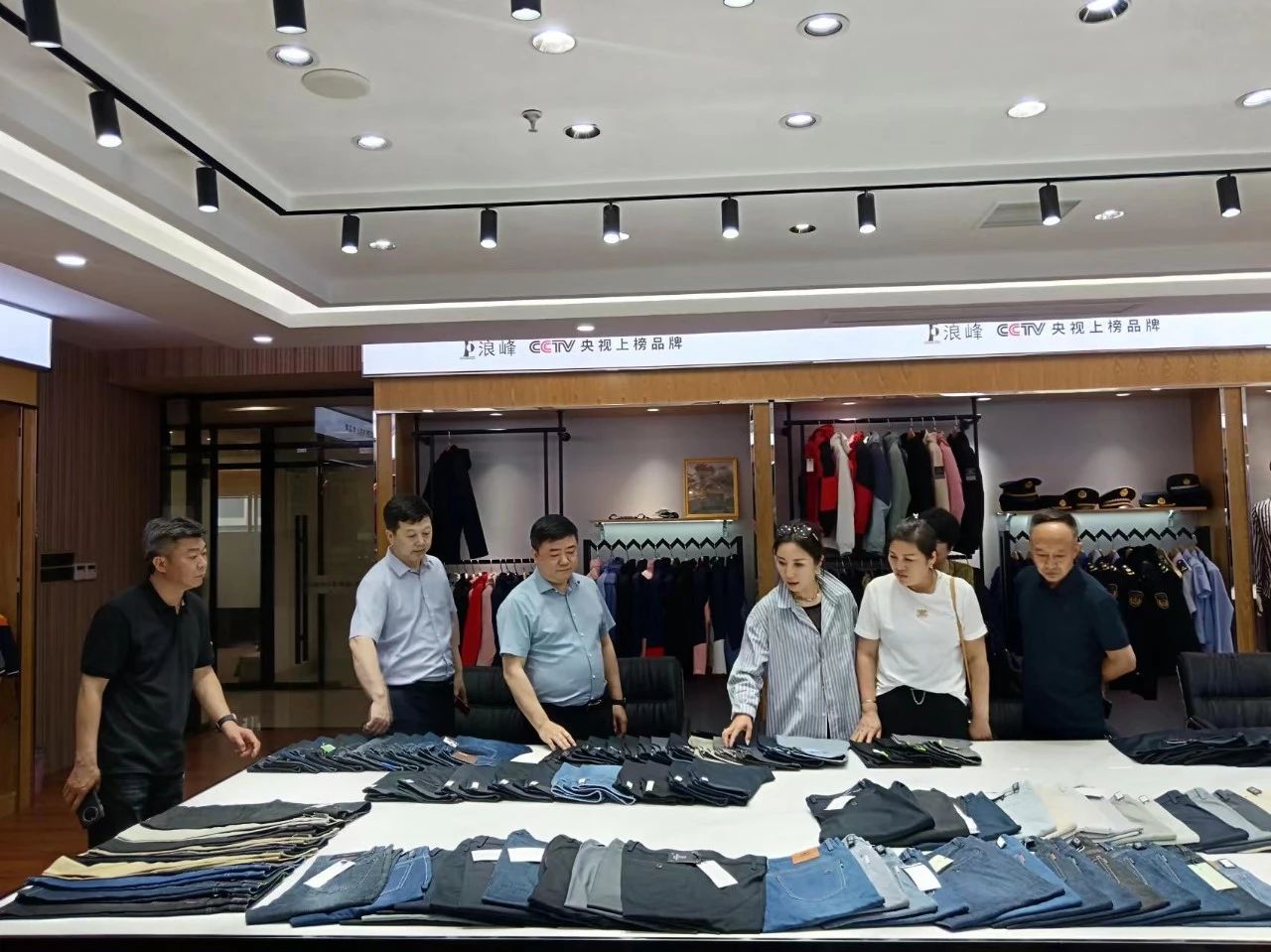 走出去看世界 请进来向未来 ！西柳北派服饰万里行走进福建