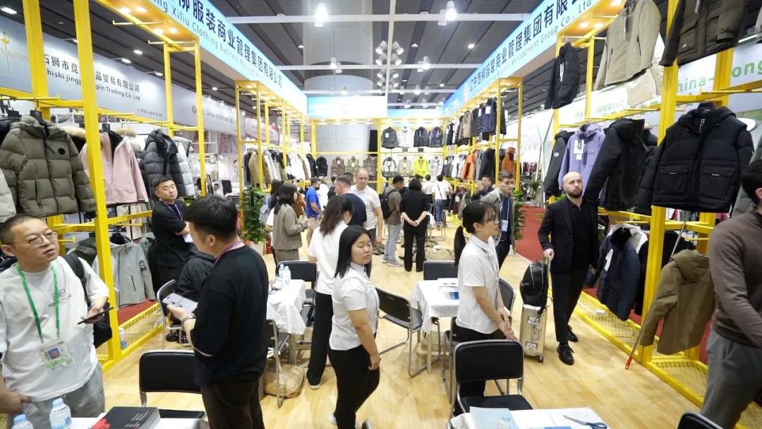 推动“海城质造”扬帆出海！西柳服装集团第135届广交会实现交易额700万美元