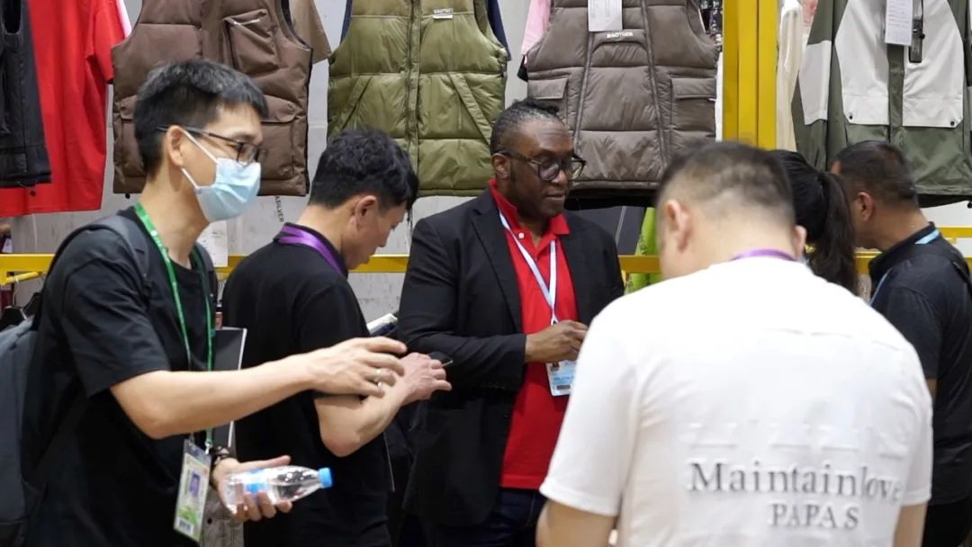 推动“海城质造”扬帆出海！西柳服装集团第135届广交会实现交易额700万美元