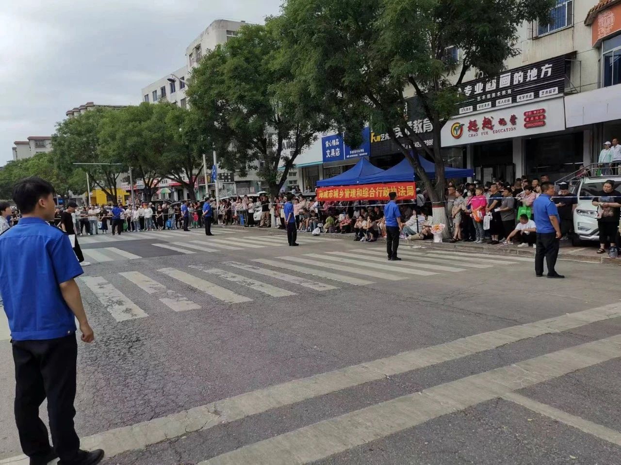 【“两为”大比武】保洁净、禁噪声、查隐患！市城乡管理和综合行政执法局全力保障 护航高考