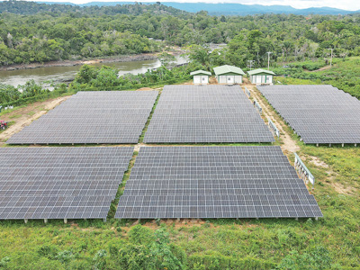 中企承建苏里南光伏项目——  “我们拥有稳定电力供应的梦想变成了现实”（共创繁荣发展新时代）