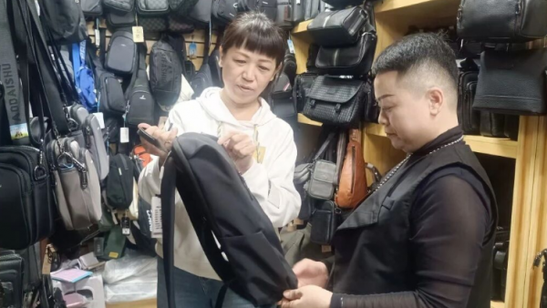 【北纬40度 海城质造】旧貌换新颜！南台箱包市场一期升级改造完工 环境安全双提升