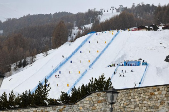 冬奥会 丨单板项目“神仙打架” 中国健儿力拼脱颖而出