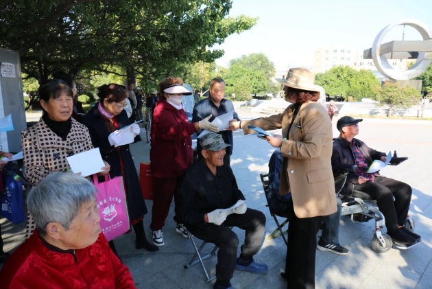 【新春走基层】七旬银发绽芳华 文明新风润兴源