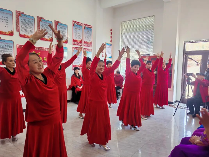 【新春走基层】七旬银发绽芳华 文明新风润兴源