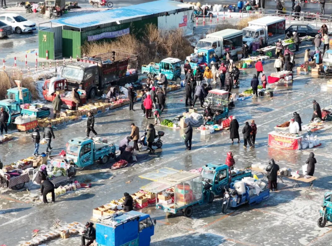 【2026新春走基层】海城新春暖意浓 市井烟火尽是年