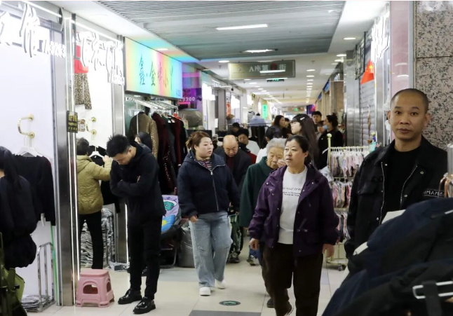 【2026新春走基层】西柳服装市场开市！新春启幕焕新篇